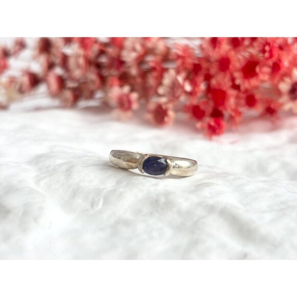 Natural Amethyst Ring Dainty Minimalist Delicate Handmade  Amethyst Gemstone Minimalist Sterling Silver 925 Vintage Ring - sz 6